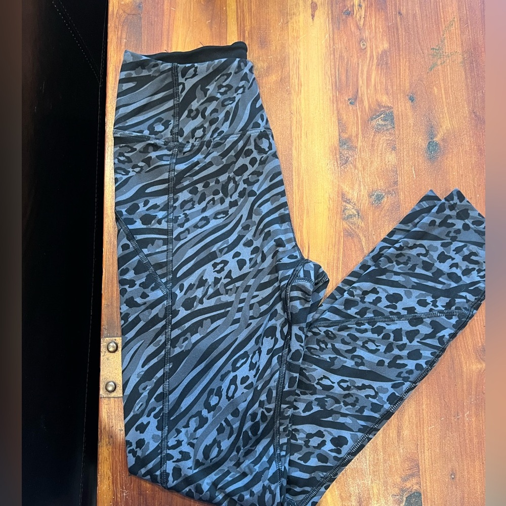 VS PINK Sport 7/8 Leggings, Size XS